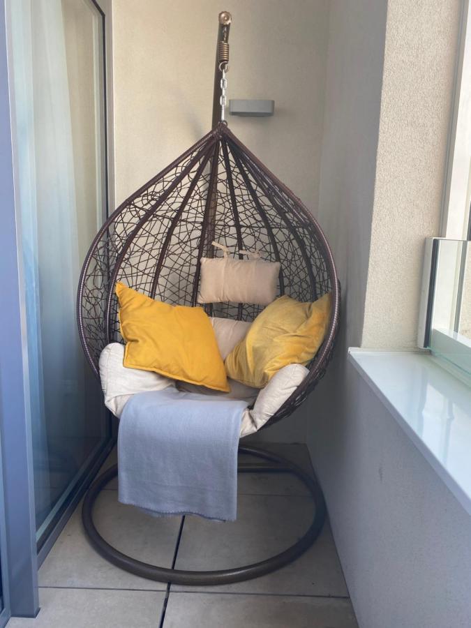 New, Beautiful Apt With Parking In Best Location! Bratislava Eksteriør bilde